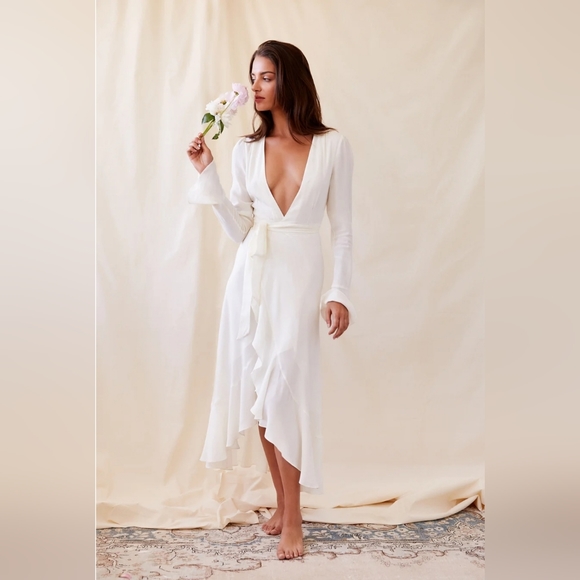 Andjela Chloe Dress in Ivory - Picture 1 of 7